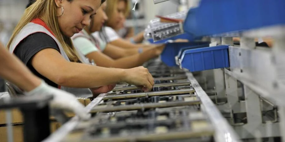 Governo Federal aprova revisão de tarifas e zera impostos de 105 eletrônicos