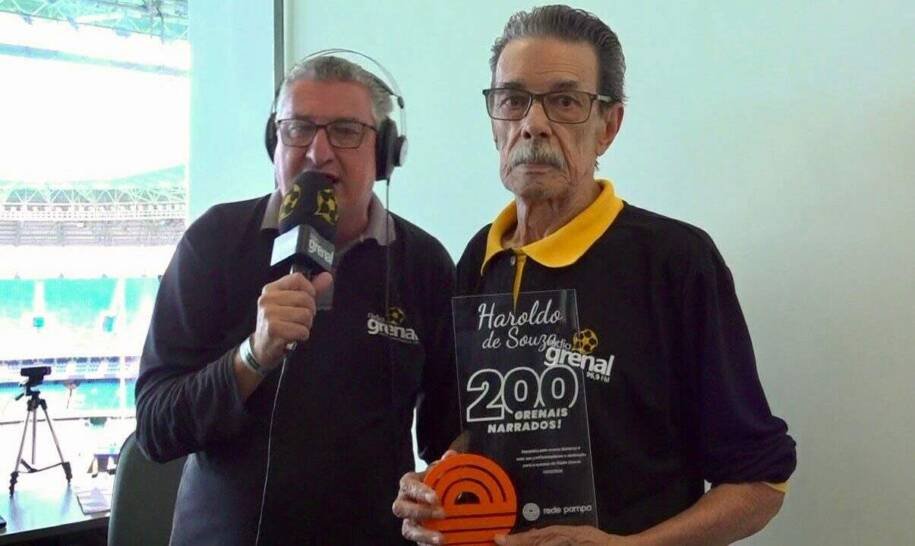 Haroldo de Souza recebe homenagem histórica pelos 200 Grenais na Arena do Grêmio