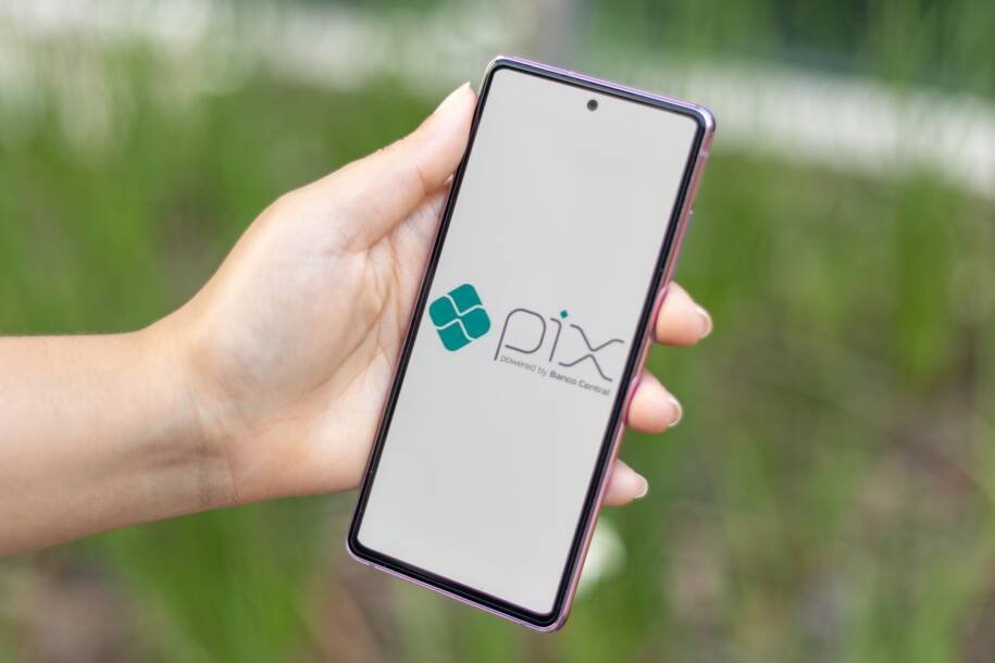 Itaú Confirma Falha Externa e Impacta Transferências via Pix em 7 de Março