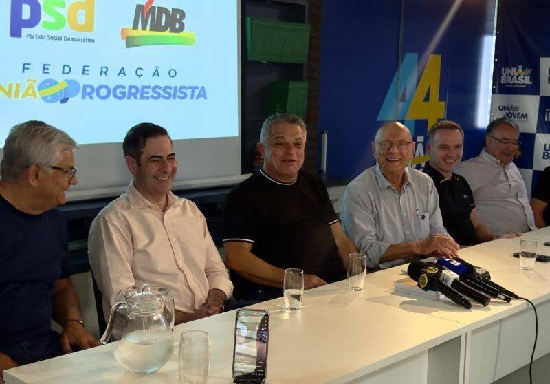 João Rodrigues deixa a Prefeitura e forma aliança forte para governo de SC