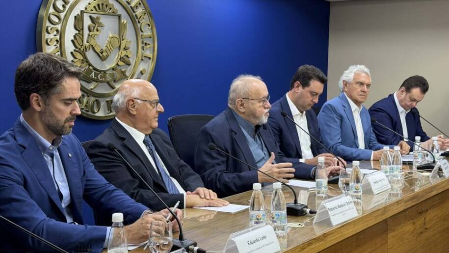 Kassab anuncia pré-candidatos do PSD e critica Lula em evento da ACSP