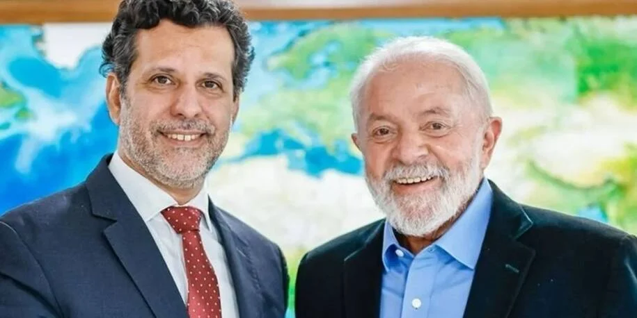Lula anuncia Leonardo Barchini como novo ministro da Educação em meio a 107 obras