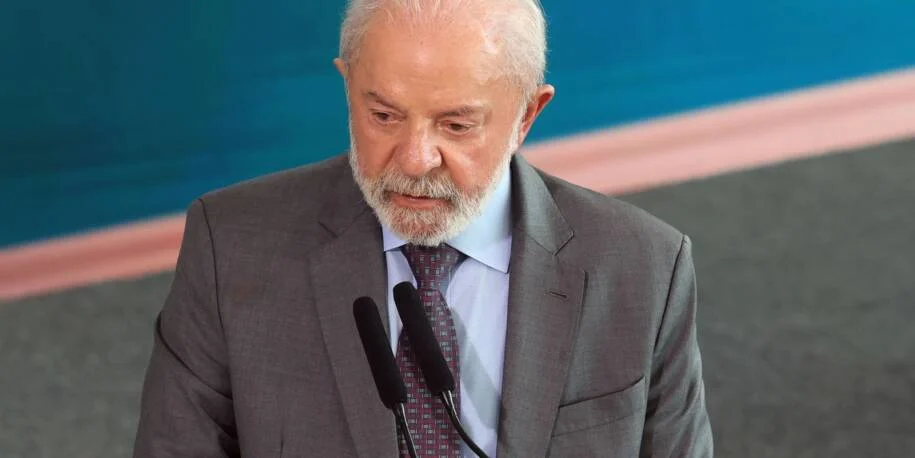 Lula denuncia colonialismo dos EUA e cobra ONU em cúpula da Celac em Bogotá