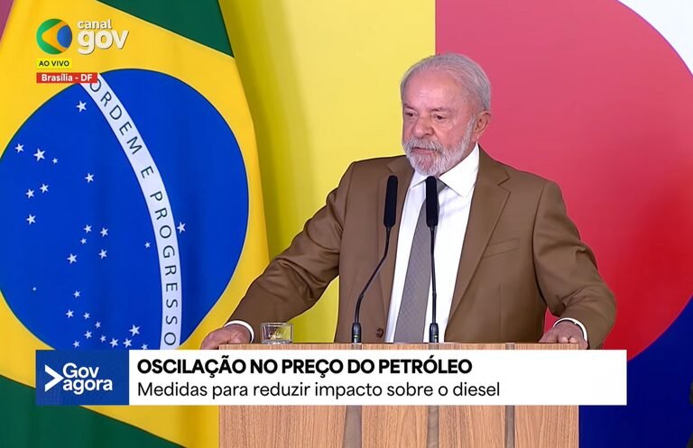Lula edita decreto e zera PIS/Cofins do diesel para conter alta de preços