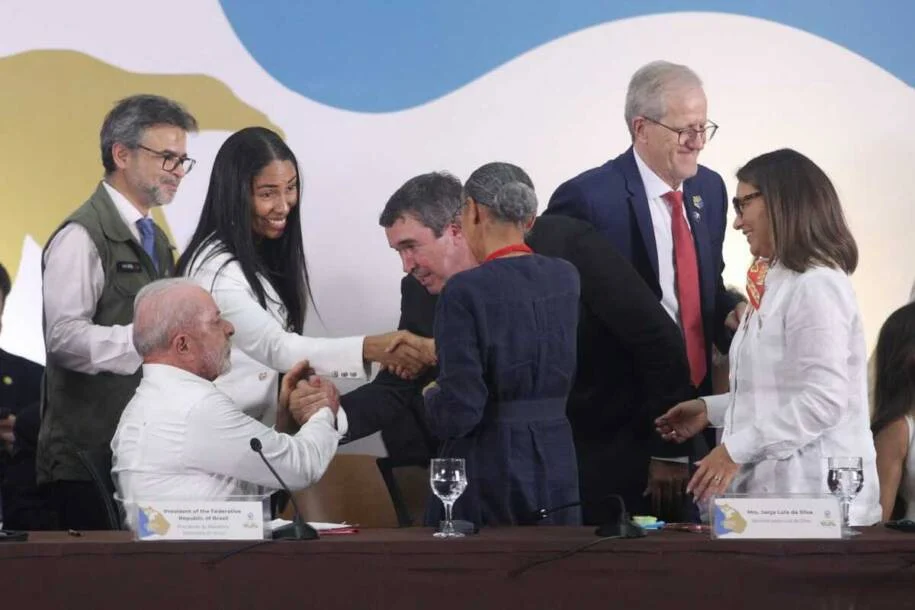 Lula elogia apoio de Riedel e Adriane na COP15 em MS e destaca custos altos