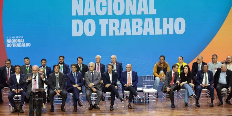 Lula propõe fim da escala 6×1 e busca acordo entre empregados e patrões
