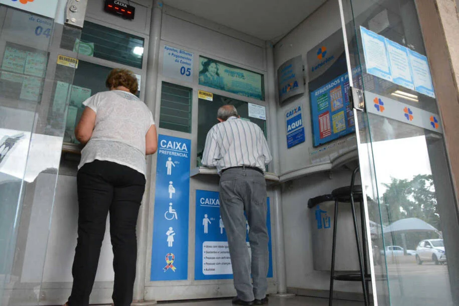 Mega-Sena: Apostadores de MS faturam até R$ 12 mil, mas prêmio acumula!