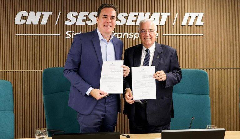 Ministério das Cidades e NTU assinam acordo para modernização do transporte público