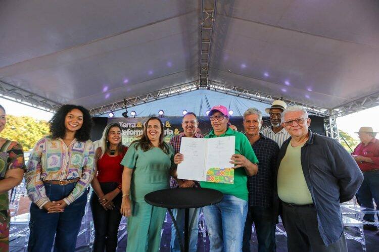 Ministério do Desenvolvimento Agrário entrega títulos e contratos em SP e transforma vidas