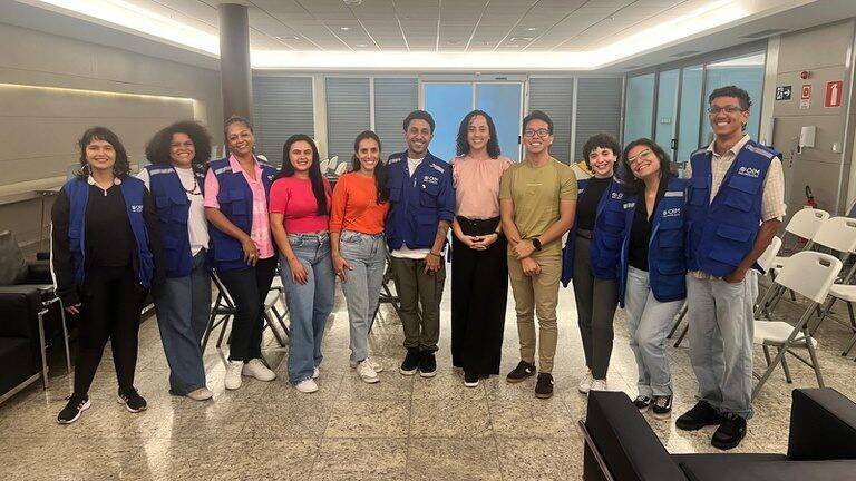 Ministério dos Direitos Humanos recebe 102 brasileiros repatriados em operação crítica