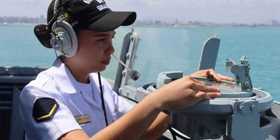 Ministro José Múcio anuncia 1.467 mulheres nas Forças Armadas até 2026