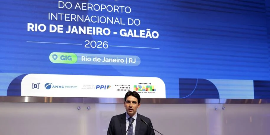 Ministro Silvio Costa Filho anuncia leilão do Aeroporto de Brasília para novembro