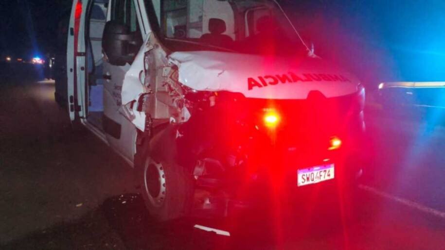 Mulher é atropelada por ambulância em acidente trágico na BR-463