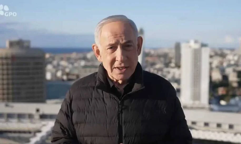 Netanyahu intensifica ofensiva militar contra o Irã após morte de Khamenei