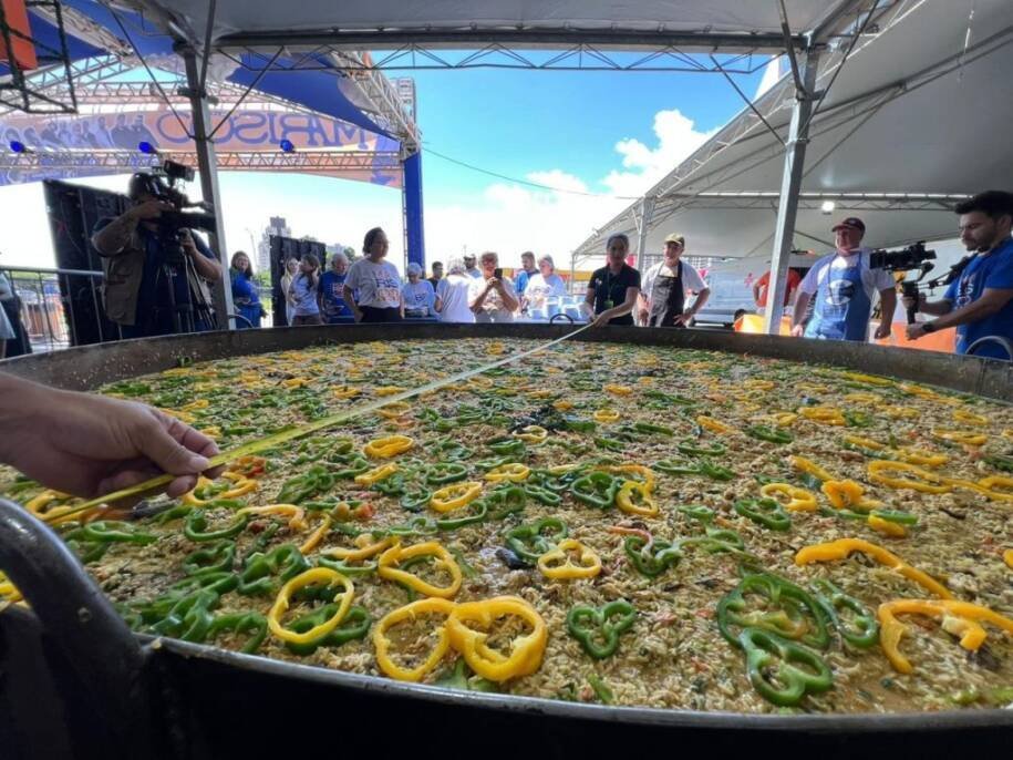 Penha celebra conquista da Maior Mariscada do Brasil com 1.307 litros preparados
