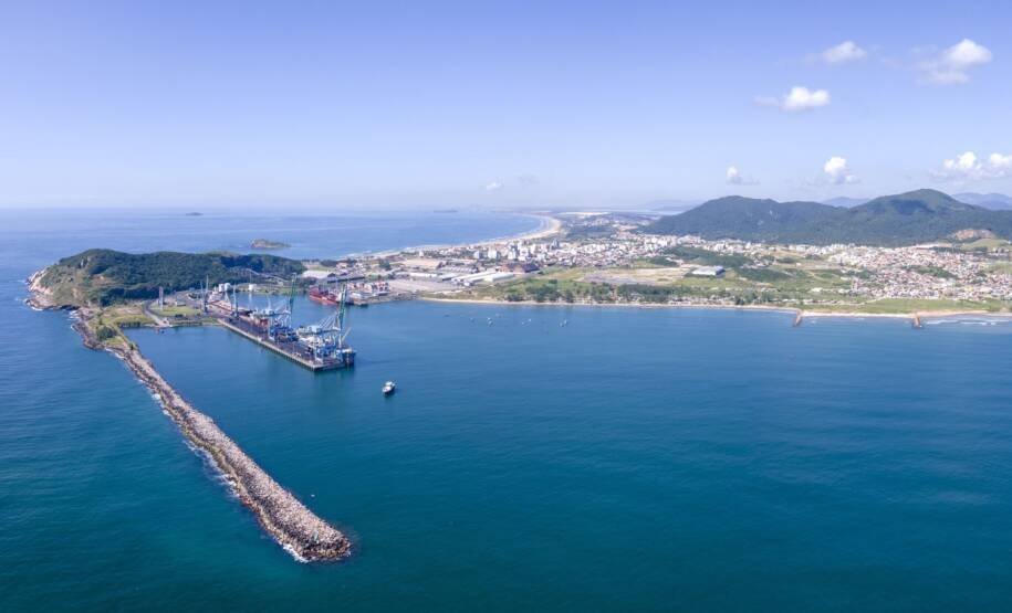 Porto de Imbituba registra 641 mil toneladas e cresce 135% em um ano!