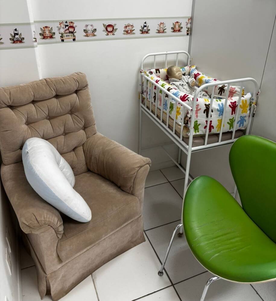 Prefeitura de Brusque recebe Placa Mulher Trabalhadora que Amamenta e se destaca