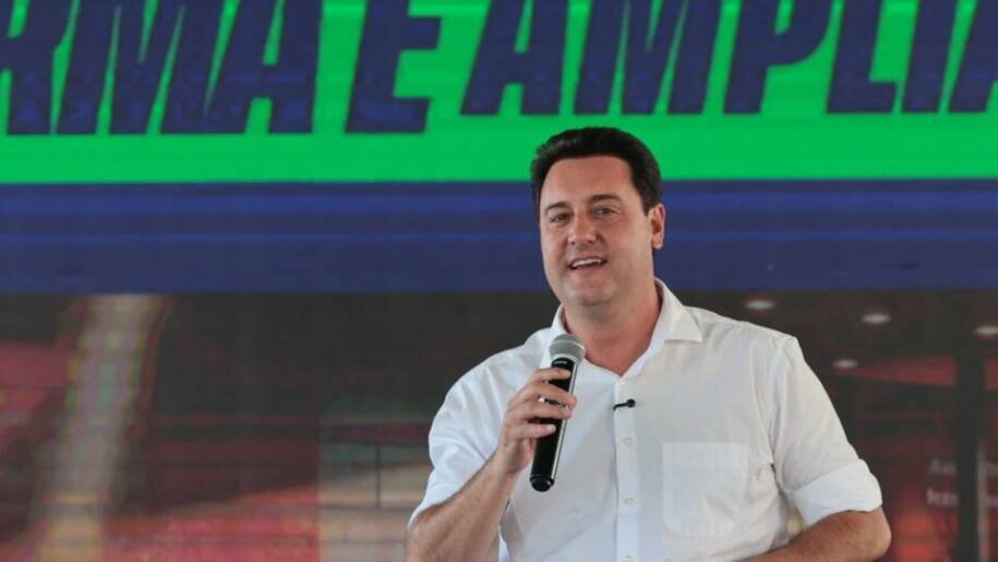 Ratinho Junior se lança pré-candidato à presidência e desafia Flávio Bolsonaro