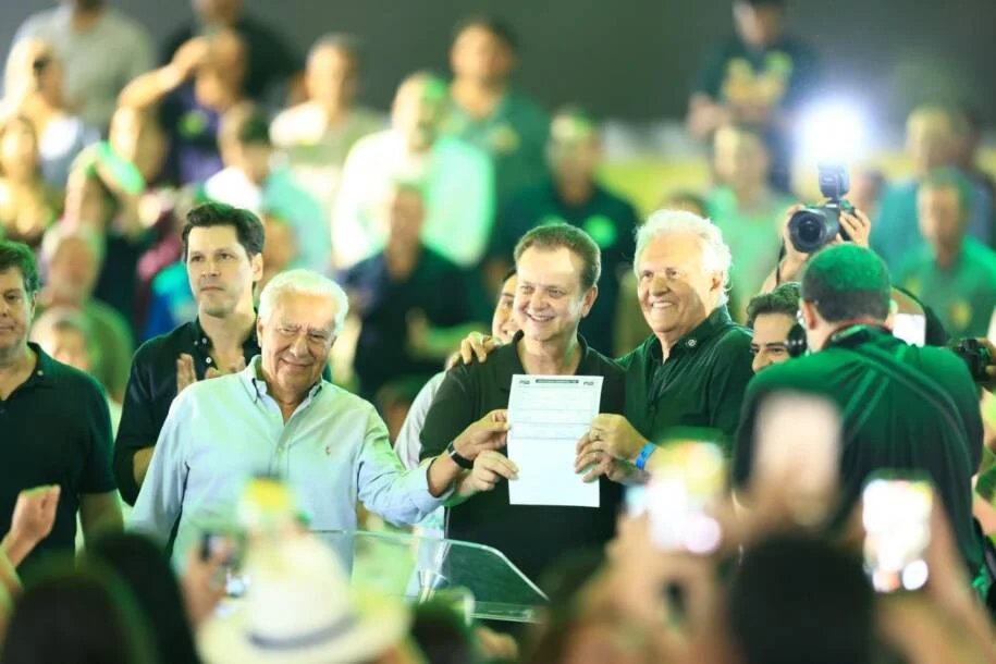 Ronaldo Caiado oficializa filiação ao PSD e promete candidatura própria à Presidência