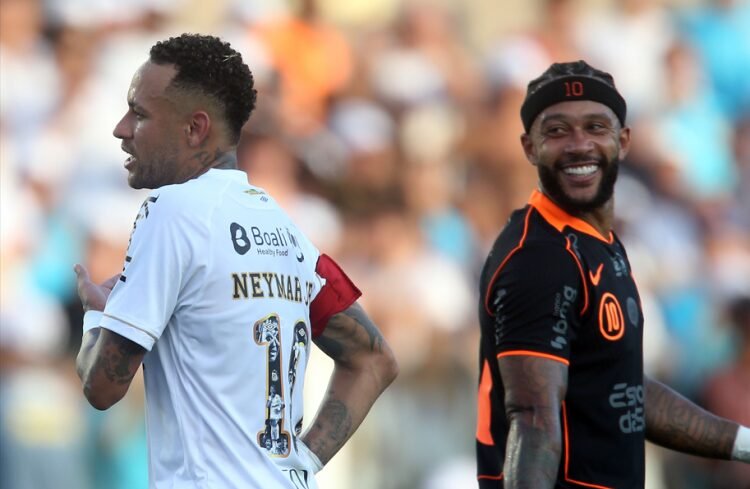 Santos e Corinthians empatam em clássico tenso na Vila Belmiro; expulsão marca jogo
