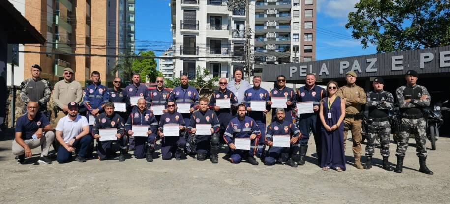 Secretaria de Saúde forma primeira turma de motolâncias e promete agilidade no socorro