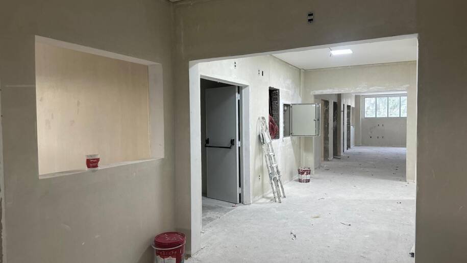 Secretário Diogo Demarchi visita Hospital Santa Teresinha em Braço do Norte e anuncia ampliação!