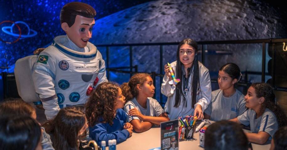 Space Adventure inaugura NAVE e celebra dois anos com Marcos Pontes em SC