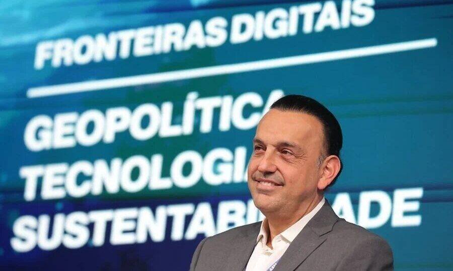 Tarcísio de Freitas busca manter Felício Ramuth como vice, mas enfrenta pressão do PL