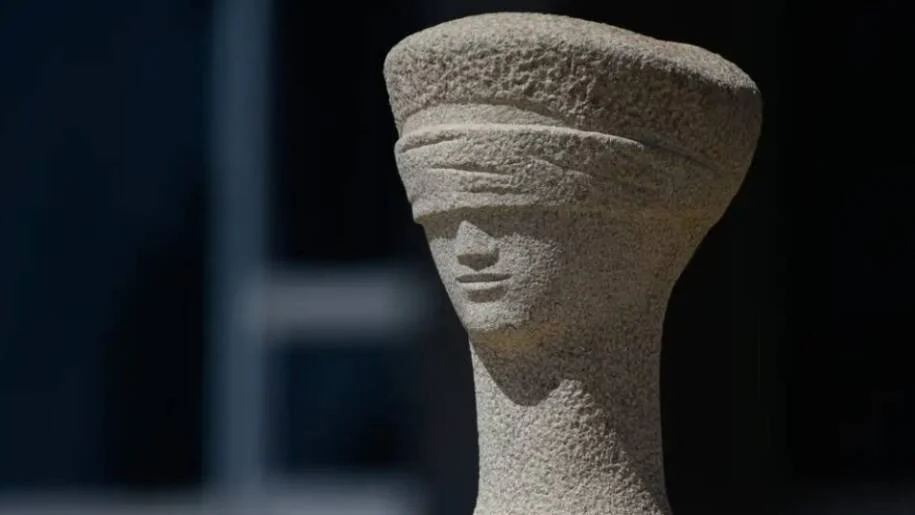 Tribunais gastam R$ 10,7 bilhões acima do teto e magistrados recebem fortunas