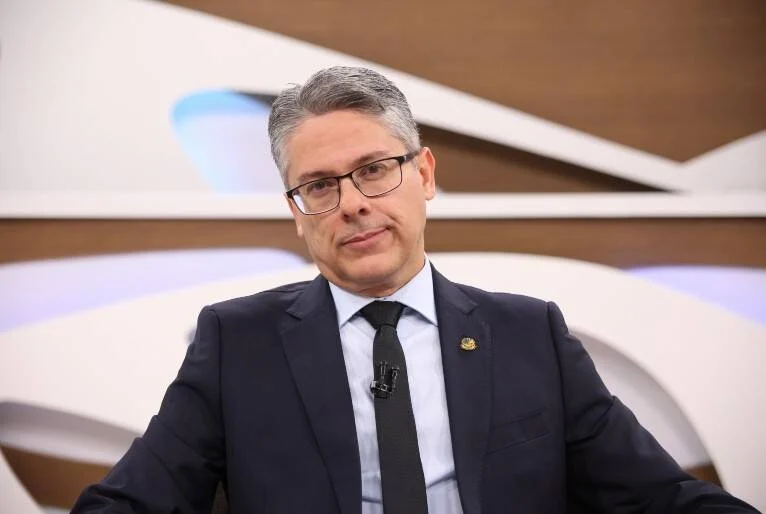 Viera acusa Gilmar de fraude processual no caso Master e gera polêmica no STF