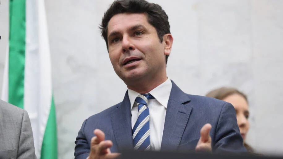 Alexandre Curi deixa o PSD e se filia ao Republicanos para concorrer ao governo do Paraná