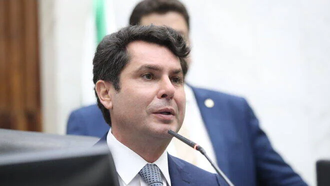 Alexandre Curi reafirma pré-candidatura ao governo do Paraná após escolha de Sandro Alex