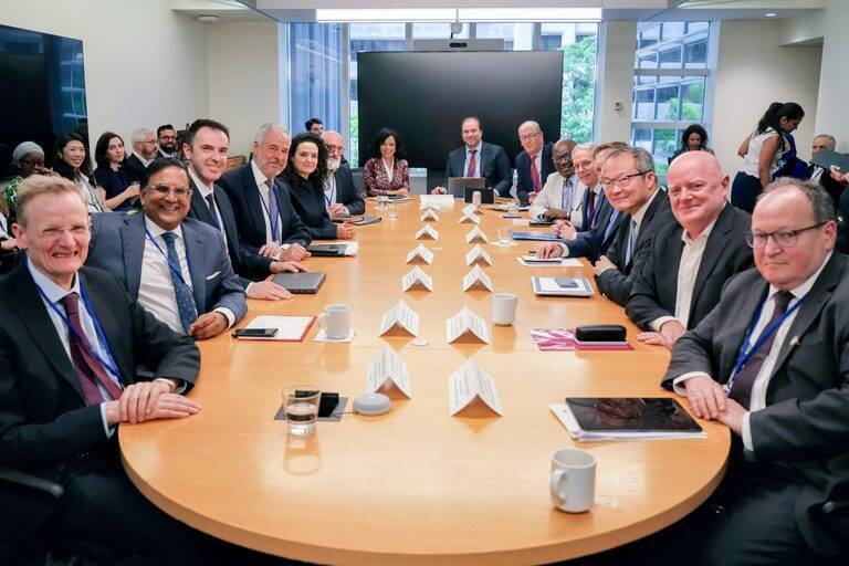 André Corrêa do Lago lidera COP30 e debate financiamento climático em Washington