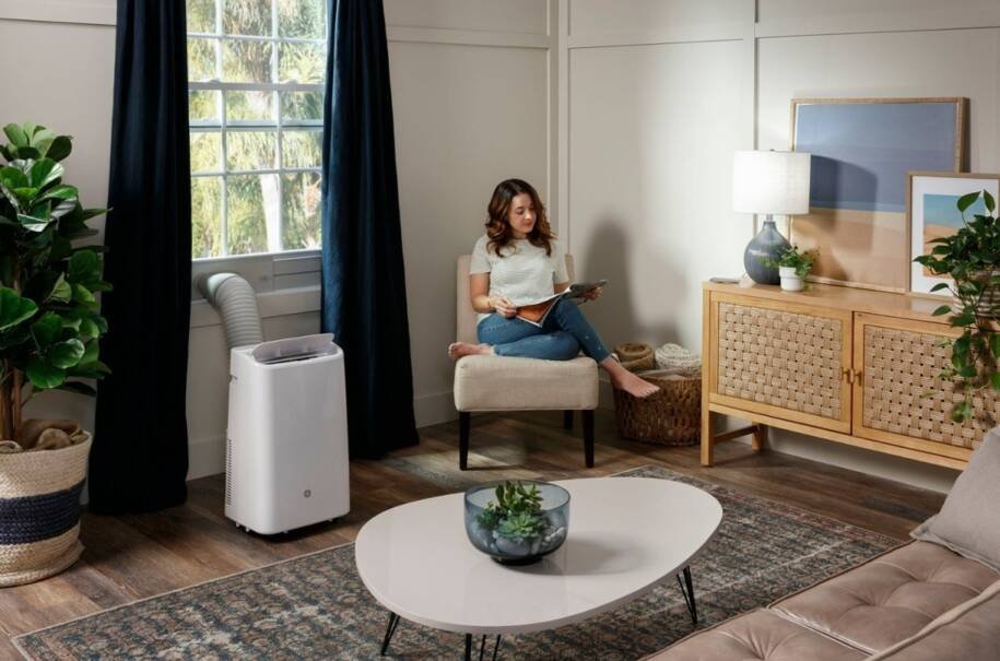 Ar-condicionado portátil promete praticidade sem obras e sem autorização