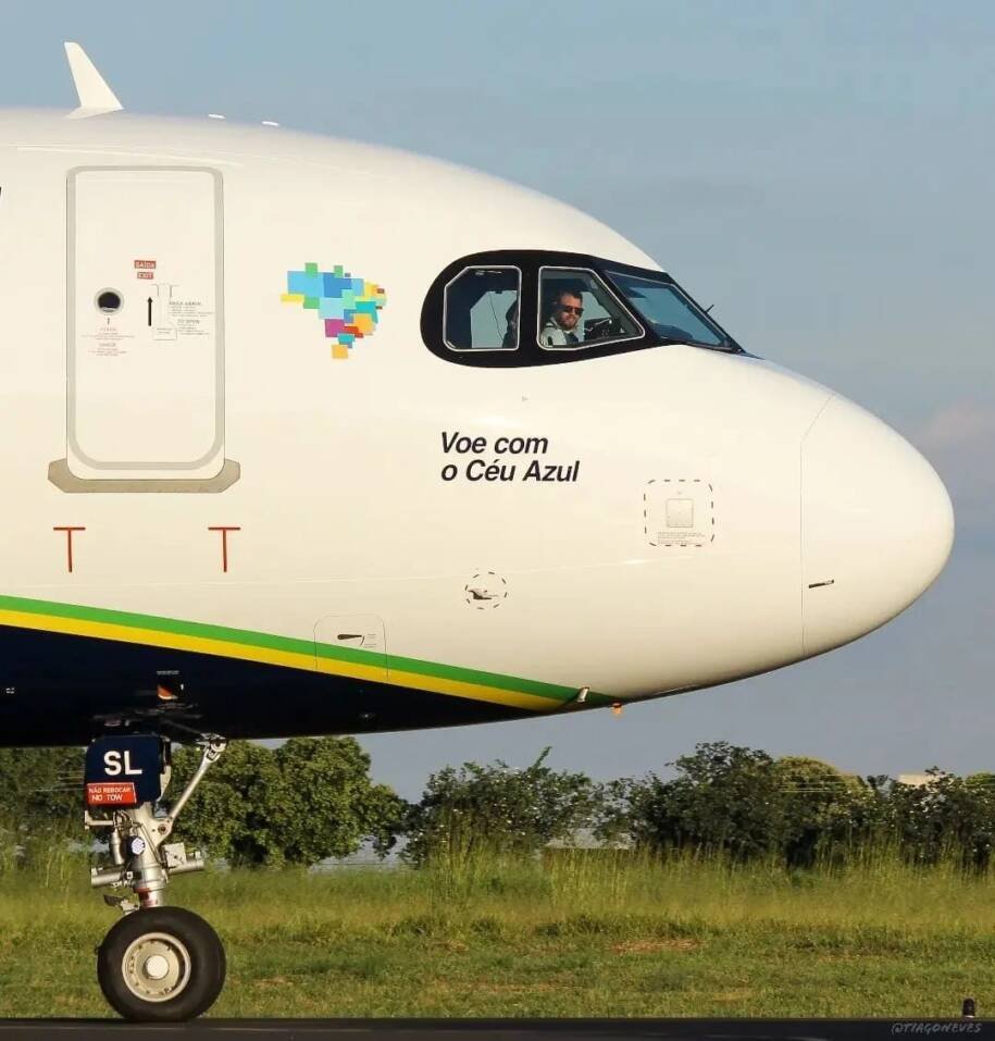 Azul se torna patrocinadora oficial da CBF e transportará seleções até 2030