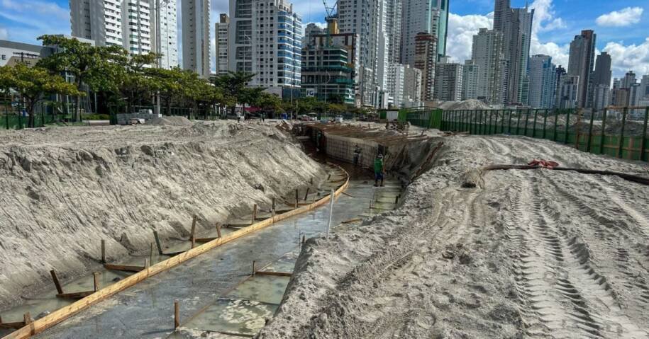 Balneário Camboriú acelera reurbanização da orla com R$ 31 milhões em obras