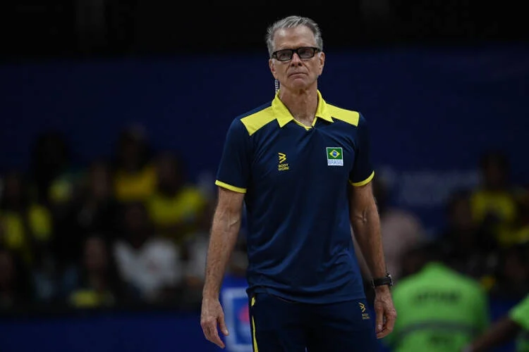 Bernardinho convoca seleção masculina de vôlei e Brasil enfrenta o Irã em casa!