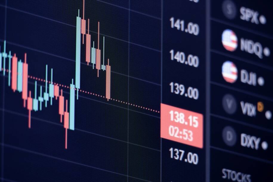 Bolsas da Europa avançam enquanto Irã propõe reabertura do Estreito de Ormuz