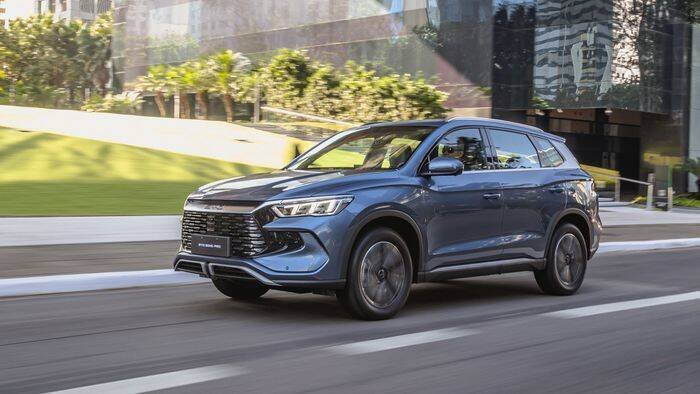 BYD reduz preço do Song Pro e supera Toyota Corolla Cross em oferta para PCD