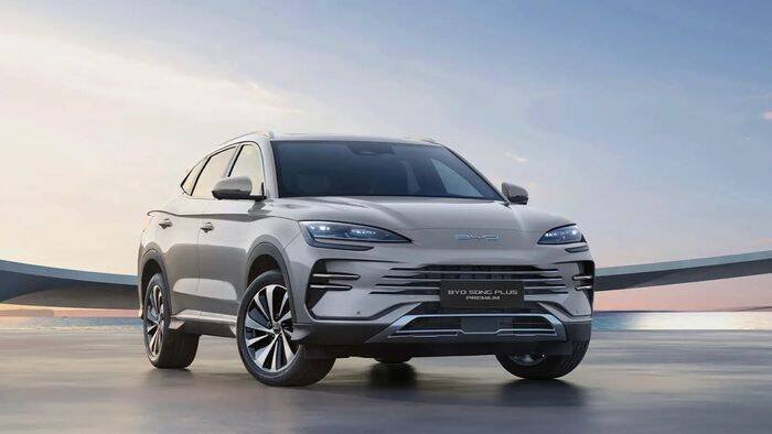 BYD Song domina vendas de híbridos e Toyota Yaris Cross surpreende em março