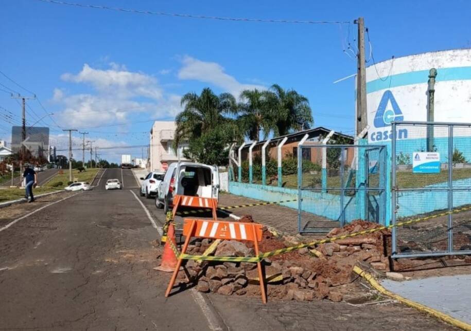 Casan interrompe fornecimento de água em Catanduvas para nova adutora
