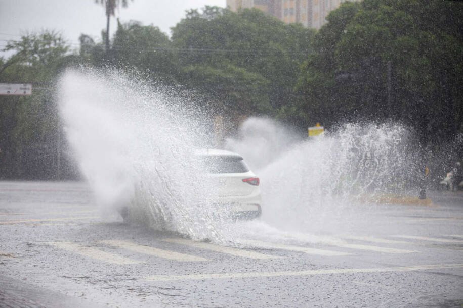 Cemtec alerta sobre chuvas fortes e temperaturas abaixo de 30°C em MS
