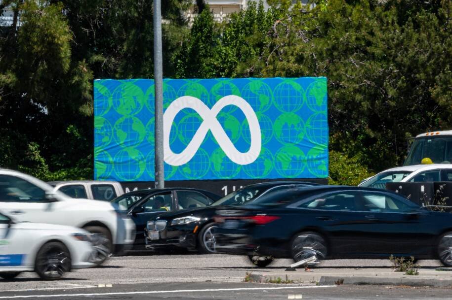 China bloqueia Meta e impede compra da startup Manus em meio a tensões com EUA