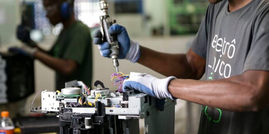 CMN amplia incentivos do FAT e prioriza tecnologia nacional em crédito