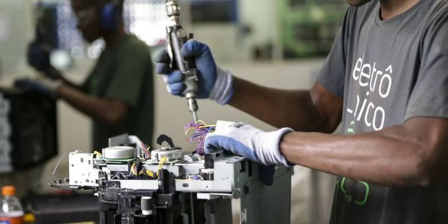 CMN amplia incentivos do FAT e prioriza tecnologia nacional em crédito