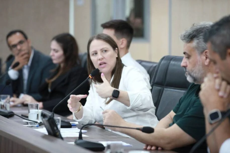 Comissão de Educação de Blumenau exige plano urgente para escolas em crise