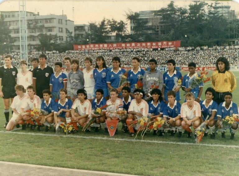 Copa do Mundo de 2027 no Brasil: Pioneiras do Futebol Feminino celebram legado