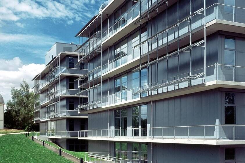 CureVac processa Moderna por violação de patentes e pede royalties milionários