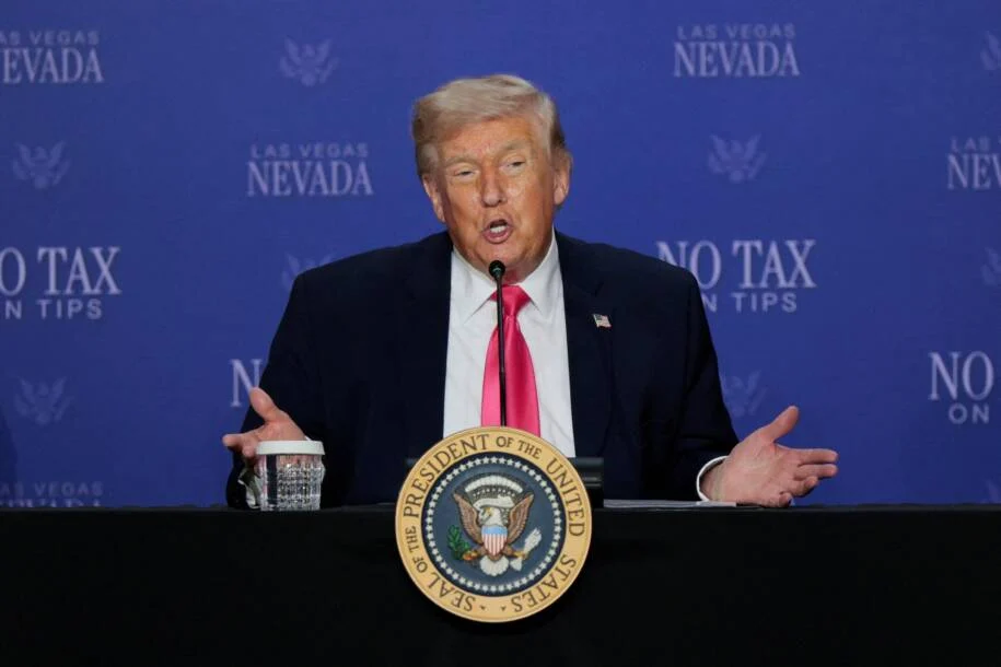 Donald Trump assina ordem para acelerar pesquisa com drogas psicodélicas e ameaça Cuba