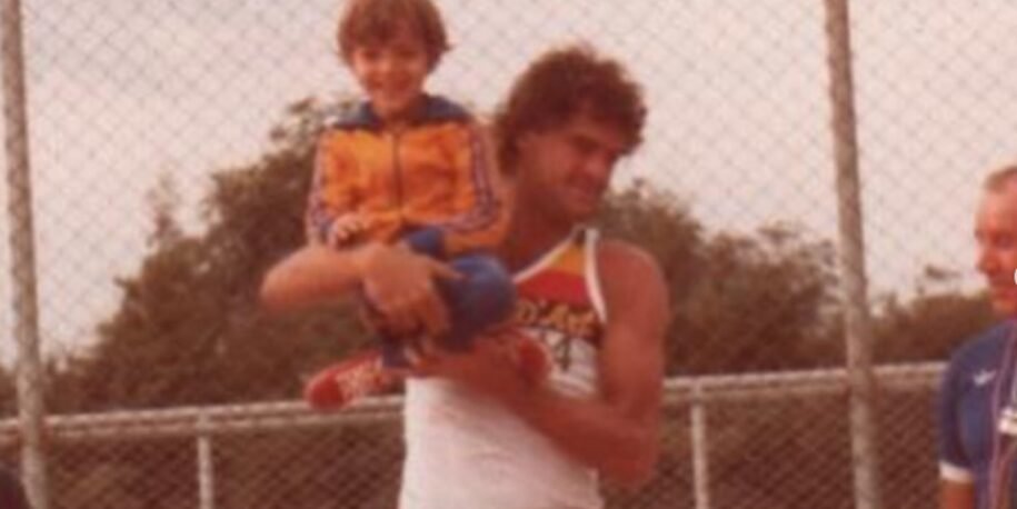 Felipe Schmidt promete honrar legado de Oscar após morte aos 68 anos